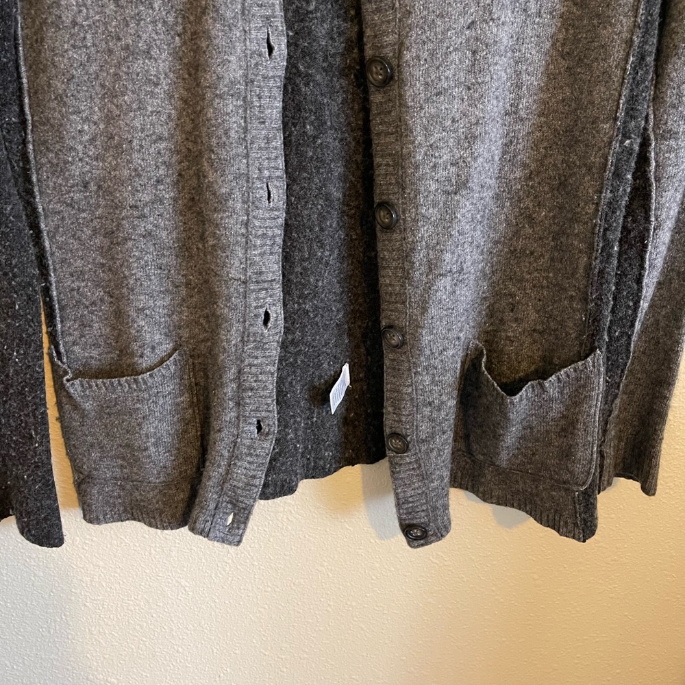 Cardigan - Picture 3 of 4